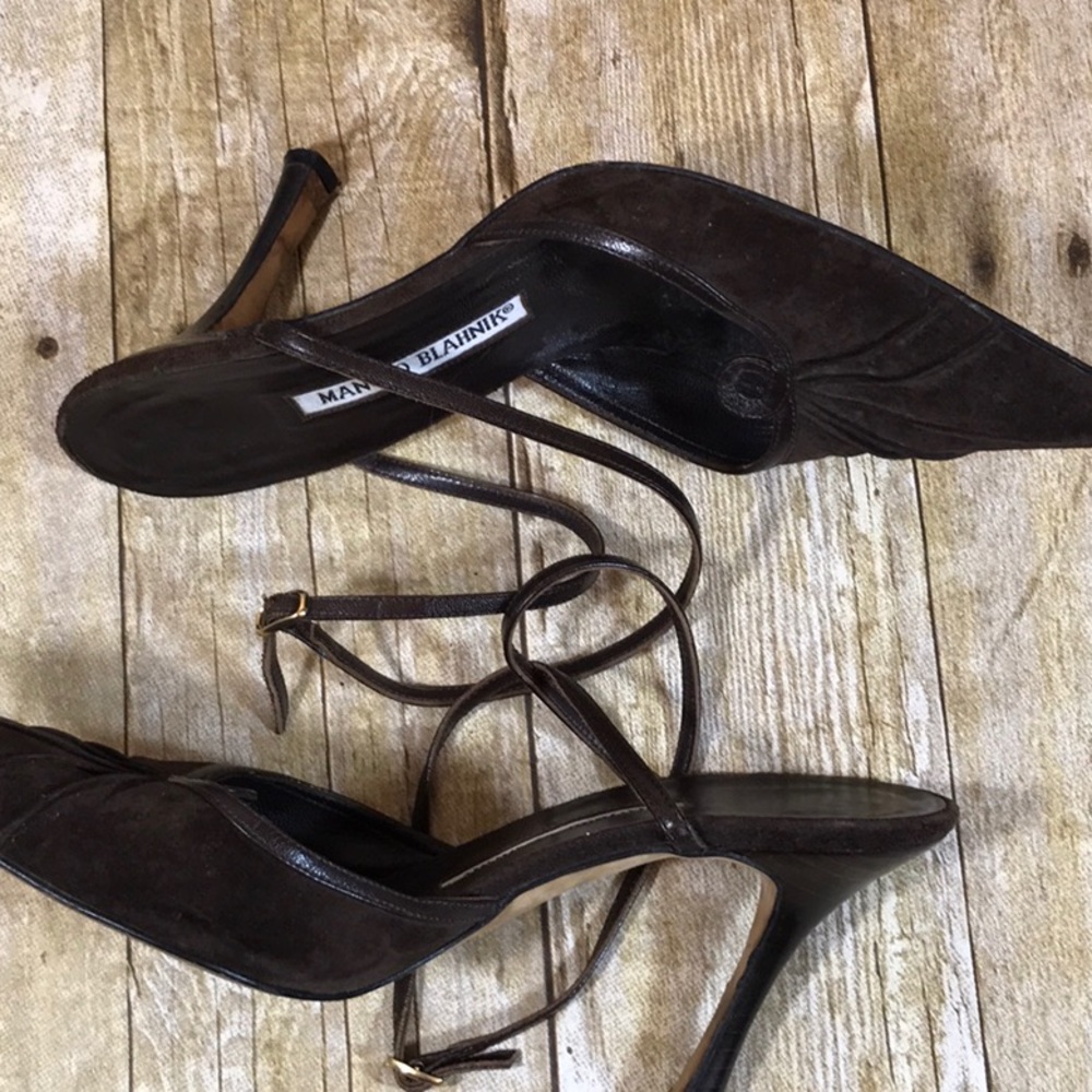 Manolo Blahnik ankle strap heels - Picture 5 of 5